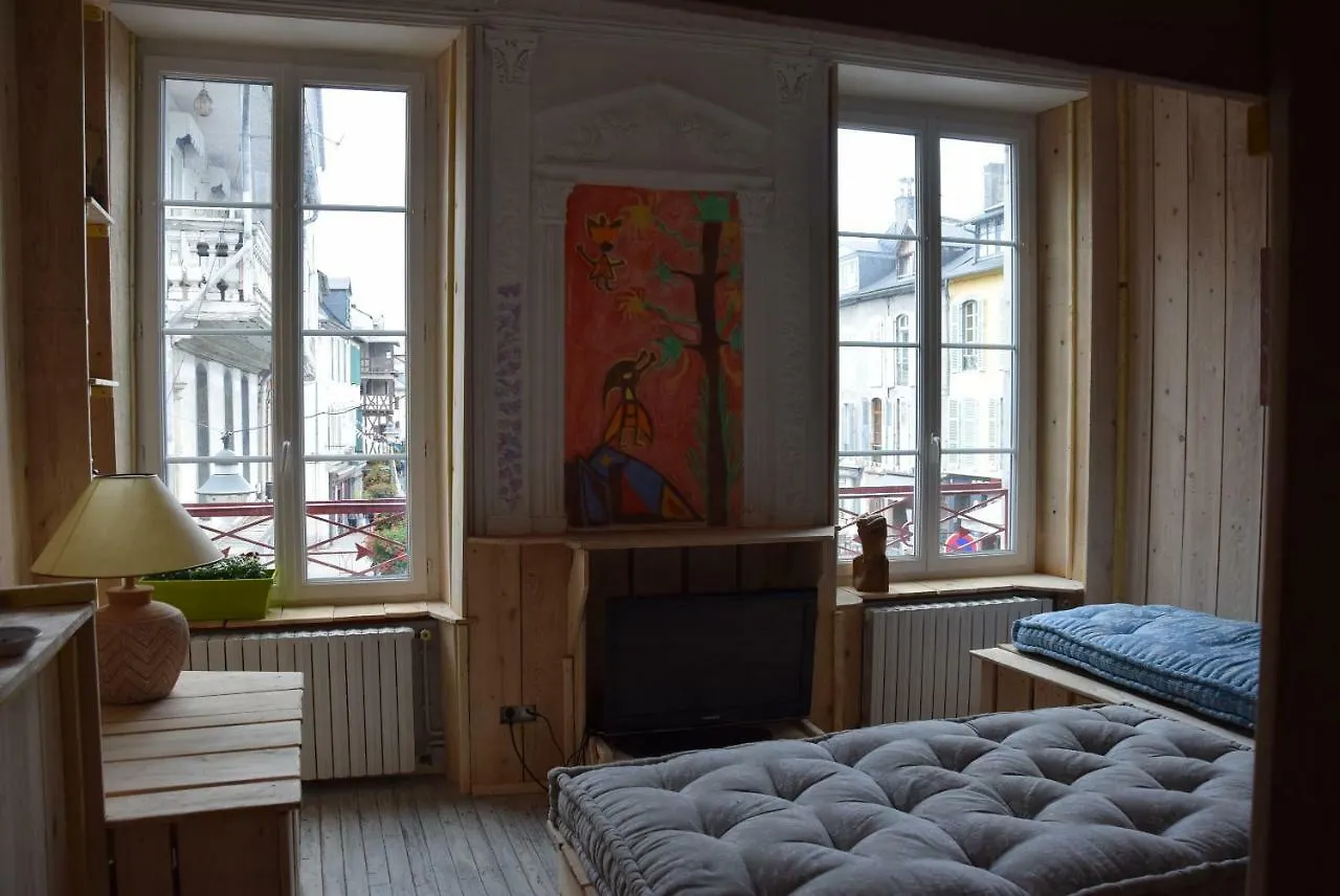 Robinson Studio Apartment Bagneres-de-Bigorre